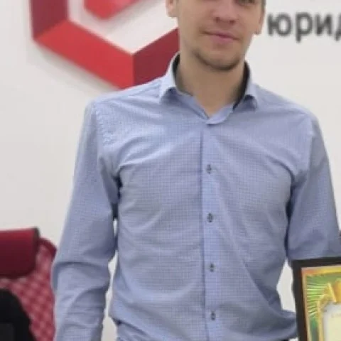 Денис Золин
