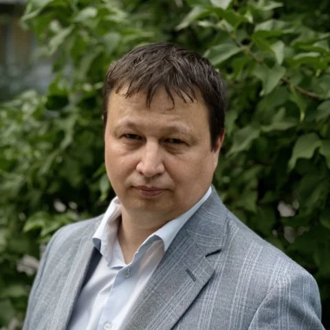 Артур Садыков